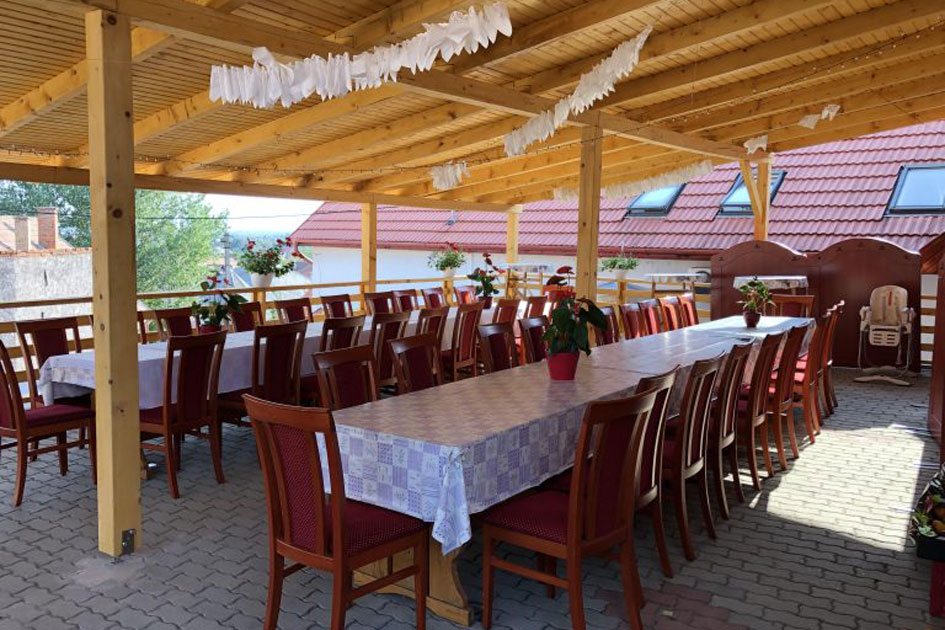 rozsnyai kuria etterem 02